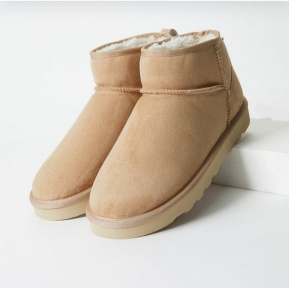 Charlee Fuzzie Bootie - Size *8 - Picture 2 of 10